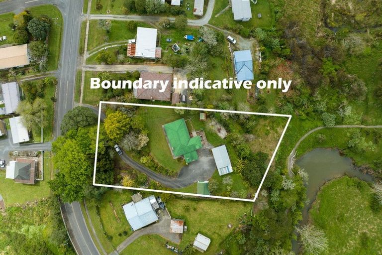 Photo of property in 8 Neumann Street, Kawakawa, 0210