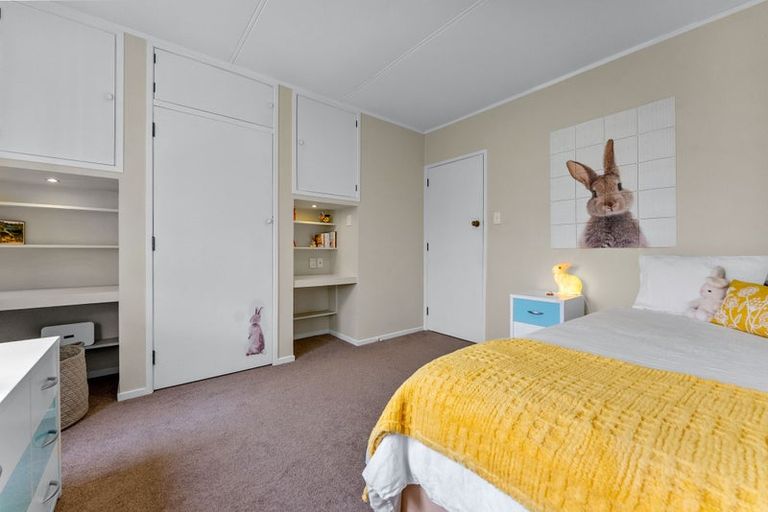 Photo of property in 21a Forrest Hill Road, Milford, Auckland, 0620