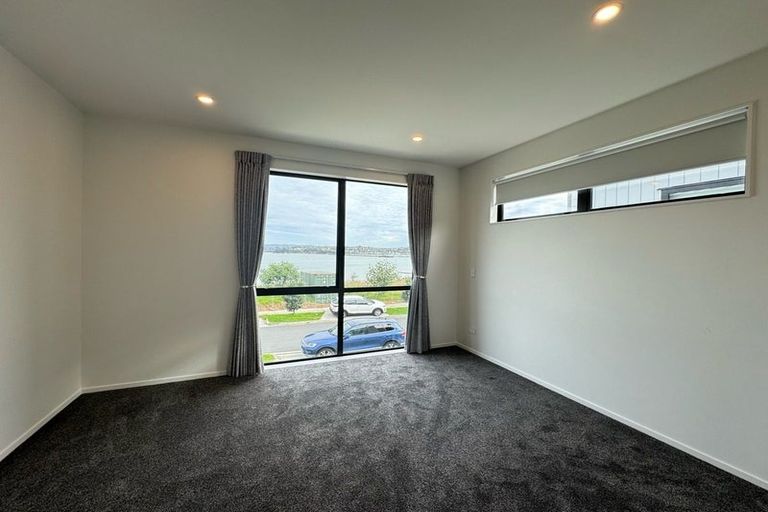 Photo of property in 105 Limestone Drive, Hobsonville, Auckland, 0616