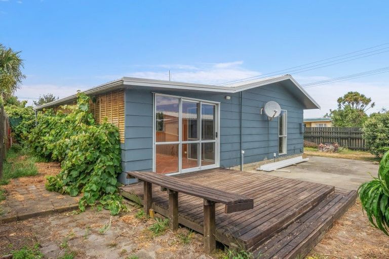 Photo of property in 33 Tuiti Street, Hokio Beach, Levin, 5571