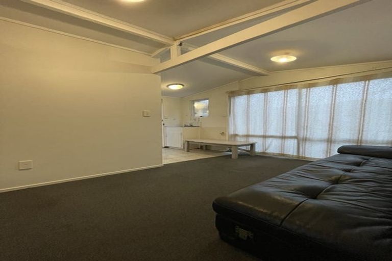 Photo of property in 221/19 Downing Street, Glenfield, Auckland, 0629