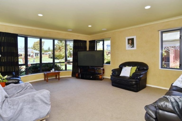 Photo of property in 17 Styx River Place, Spencerville, Christchurch, 8083