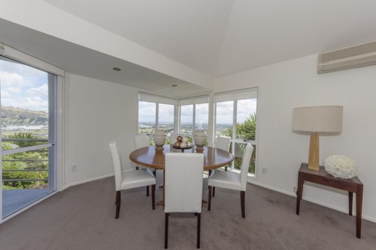 Photo of property in 104 Cannon Hill Crescent, Mount Pleasant, Christchurch, 8081