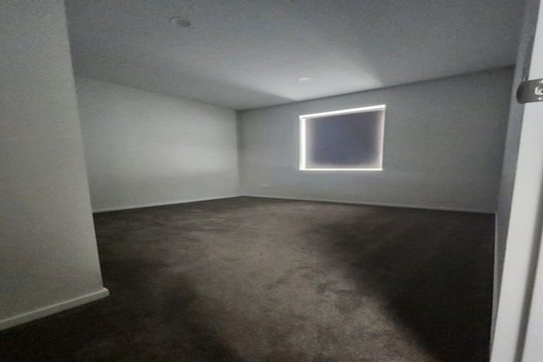 Photo of property in 9 Riroriro Close, Papakura, 2110