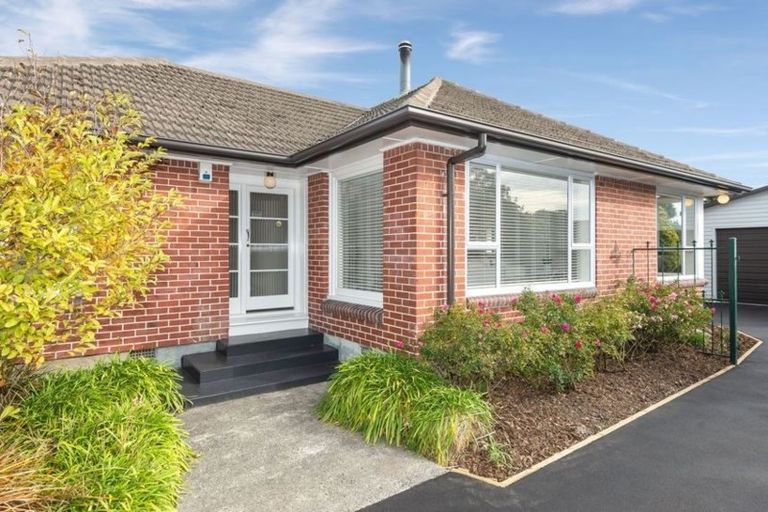 Photo of property in 117 Harris Crescent, Papanui, Christchurch, 8053