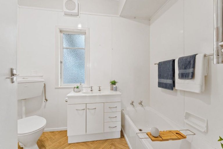 Photo of property in 28a Manuka Street, Otaki Beach, Otaki, 5512