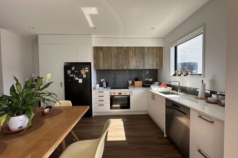 Photo of property in 32 Vasi Drive, Hobsonville, Auckland, 0616