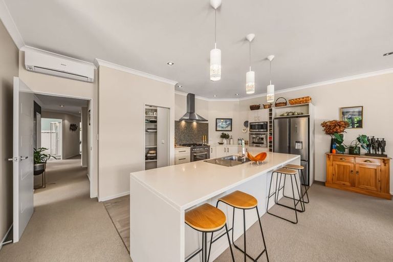 Photo of property in 13 Marua Palm Grove, Timberlea, Upper Hutt, 5018