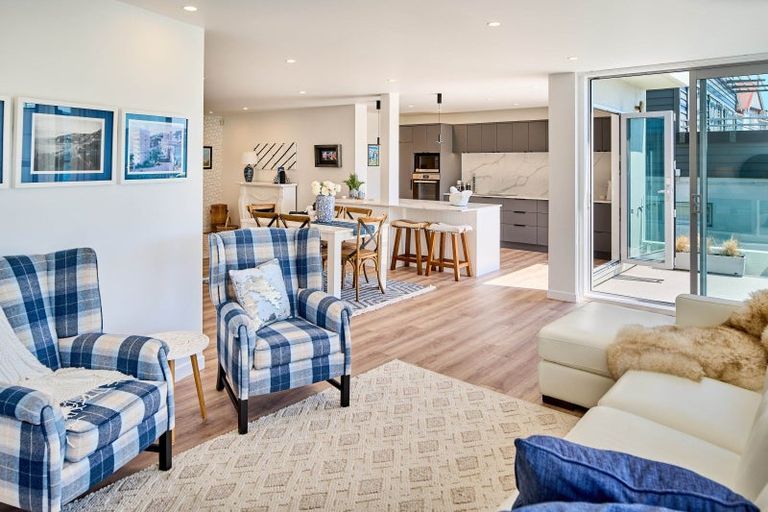 Photo of property in 1/16 Oriental Terrace, Oriental Bay, Wellington, 6011