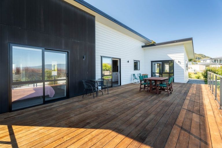 Photo of property in 7 Pohutukawa Place, Pohara, Takaka, 7183
