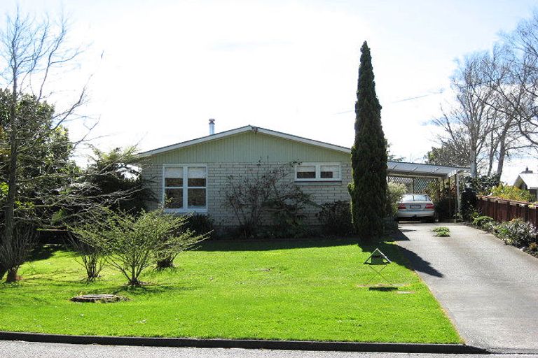 Photo of property in 18 Milne Street, Marton, 4710