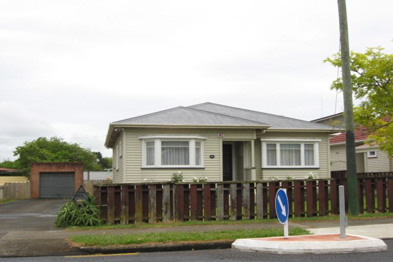 Photo of property in 34 Dublin Street, Pukekohe, 2120