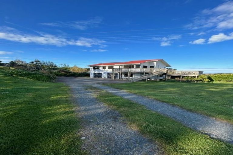 Photo of property in 106 Rehutai Road, Baylys Beach, Dargaville, 0377