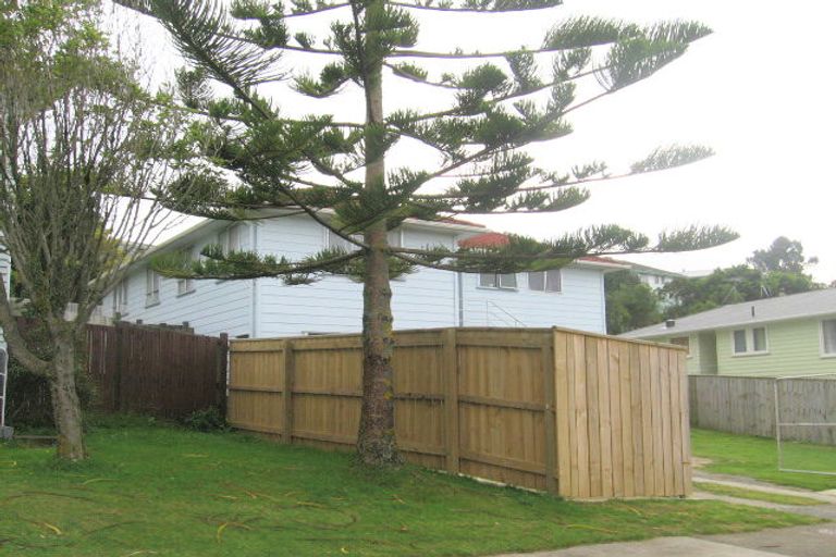 Photo of property in 35 Desert Gold Street, Ascot Park, Porirua, 5024