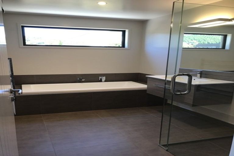 Photo of property in 38 Westview Road, Wanaka, 9305