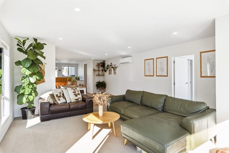 Photo of property in 6 Moa Road, Raumati Beach, Paraparaumu, 5032