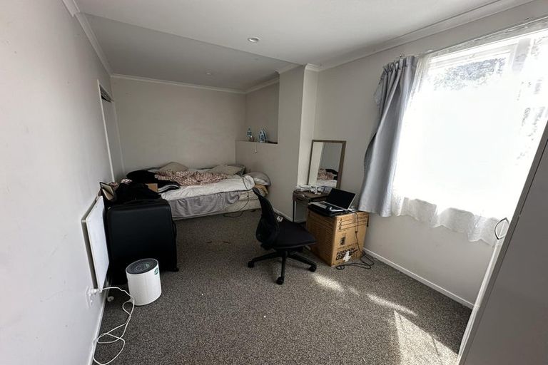 Photo of property in 7 Cheshire Street, Cannons Creek, Porirua, 5024