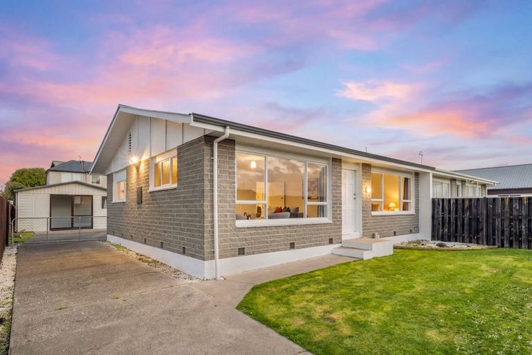 Photo of property in 2/27 Burdale Street, Riccarton, Christchurch, 8011