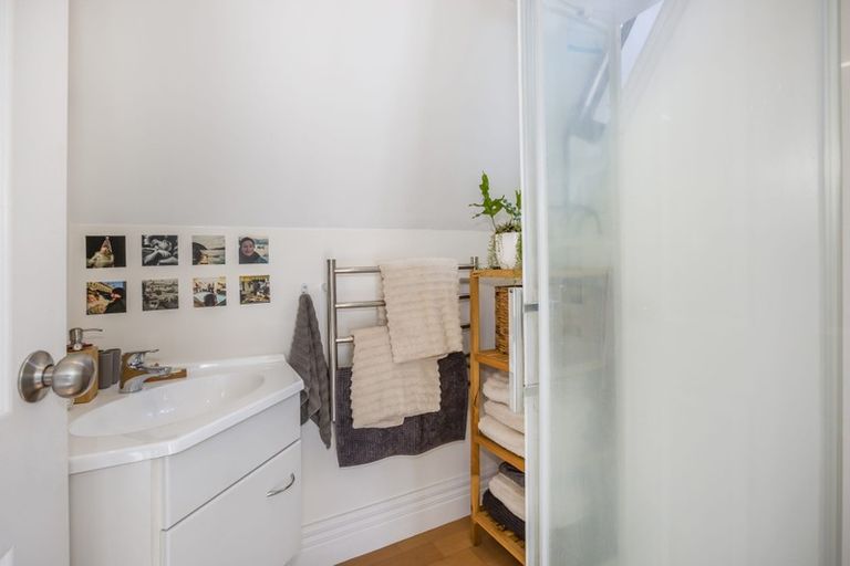 Photo of property in 2/168 Tinakori Road, Thorndon, Wellington, 6011