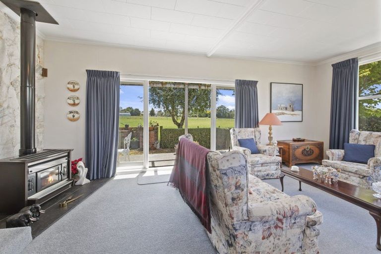 Photo of property in 147 Koputaroa Road, Levin, 5575