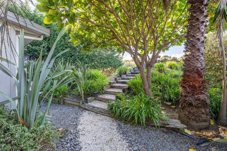 Photo of property in 11 Pharazyn Avenue, Waikanae Beach, Waikanae, 5036