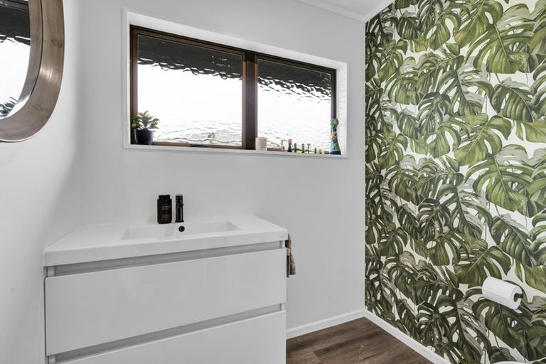 Photo of property in 13a Karamea Street, Whalers Gate, New Plymouth, 4310