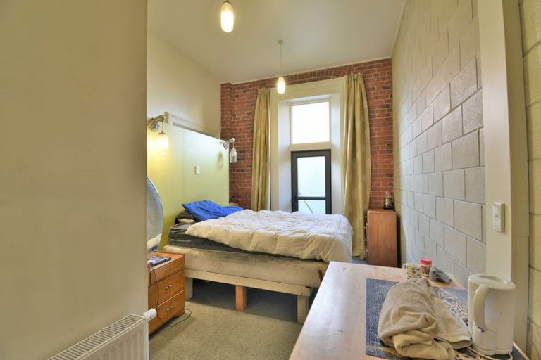 Photo of property in 37 Dowling Street, Dunedin Central, Dunedin, 9016