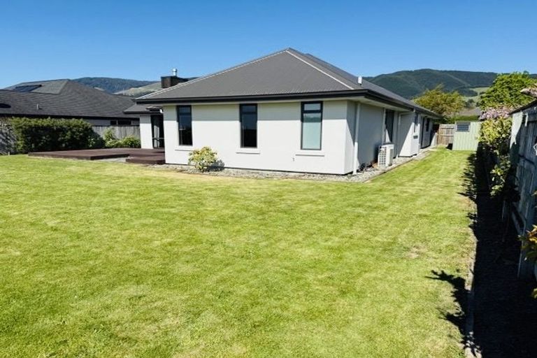 Photo of property in 35 Daelyn Drive, Richmond, 7020