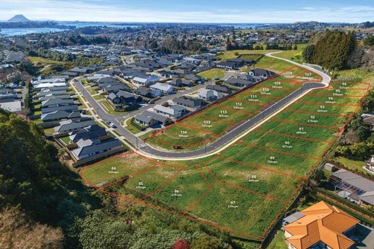 Photo of property in 129 Hass Drive, Ohauiti, 3112