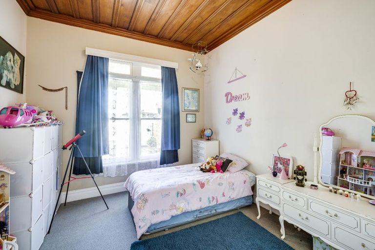 Photo of property in 16 Owen Street, Napier South, Napier, 4110