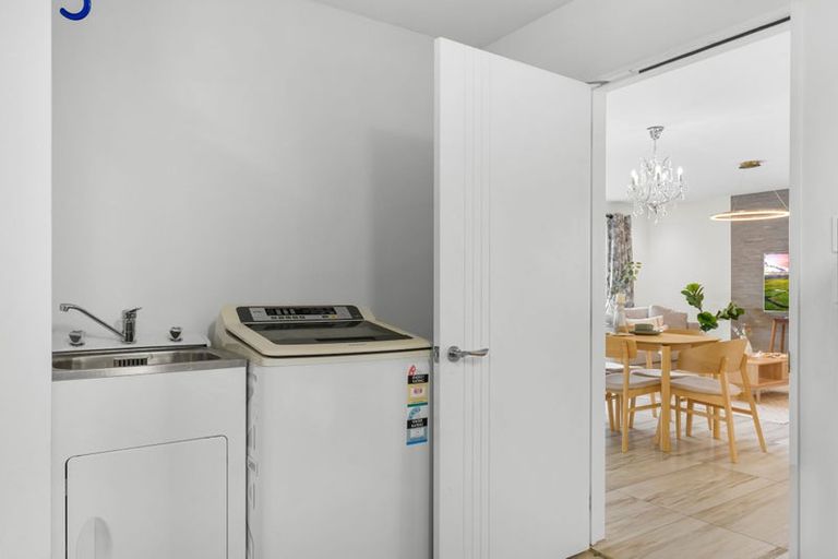 Photo of property in 6 Olearia Lane, Halswell, Christchurch, 8025