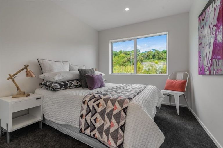 Photo of property in 11 Fernly Rise, Flat Bush, Auckland, 2019