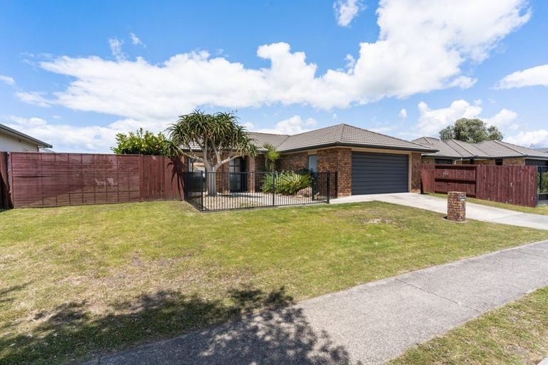 Photo of property in 11 Sarah Place, Papamoa Beach, Papamoa, 3118