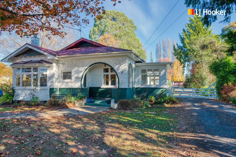 Photo of property in 157 Riccarton Road West, Mosgiel, 9092