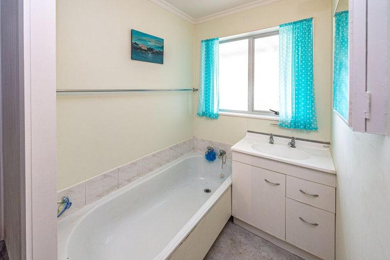 Photo of property in 69 Exeter Crescent, Springvale, Whanganui, 4501