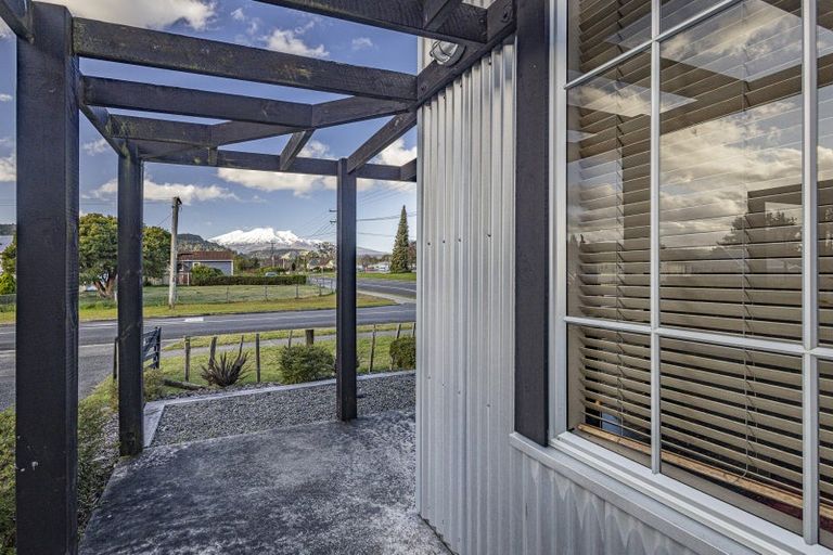 Photo of property in 16b Tay Street, Ohakune, 4625