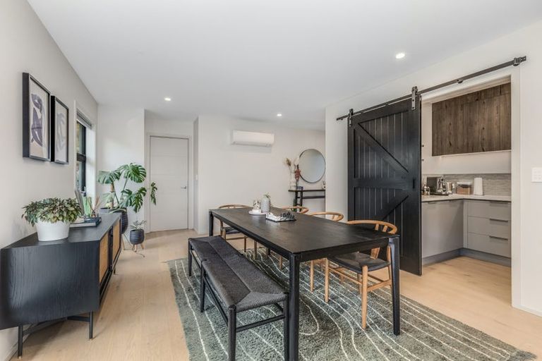 Photo of property in 20 Queen Charlotte Drive, Aotea, Porirua, 5024