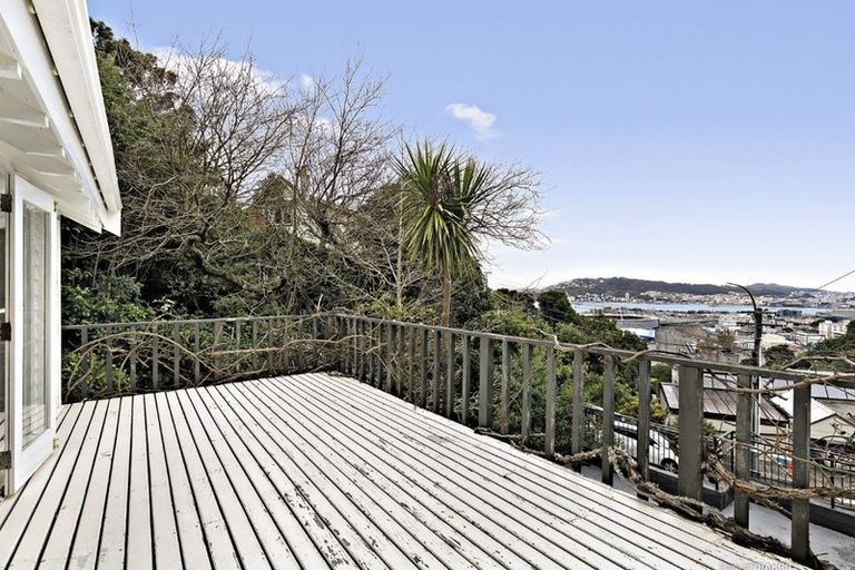 Photo of property in 49 Barnard Street, Wadestown, Wellington, 6012