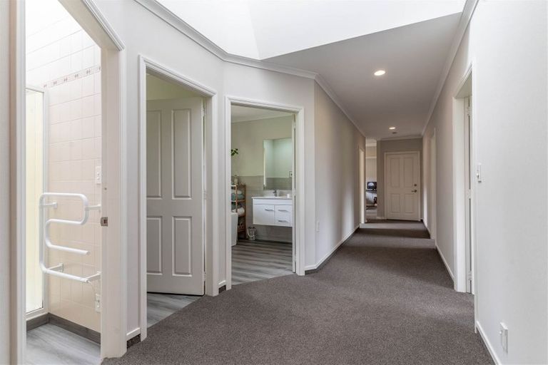 Photo of property in 281h Lees Pakaraka Road, Te Ore Ore, Masterton, 5886