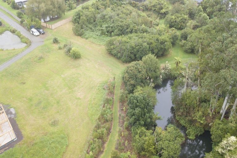 Photo of property in 11 Mandeno Drive, Kerikeri, 0230