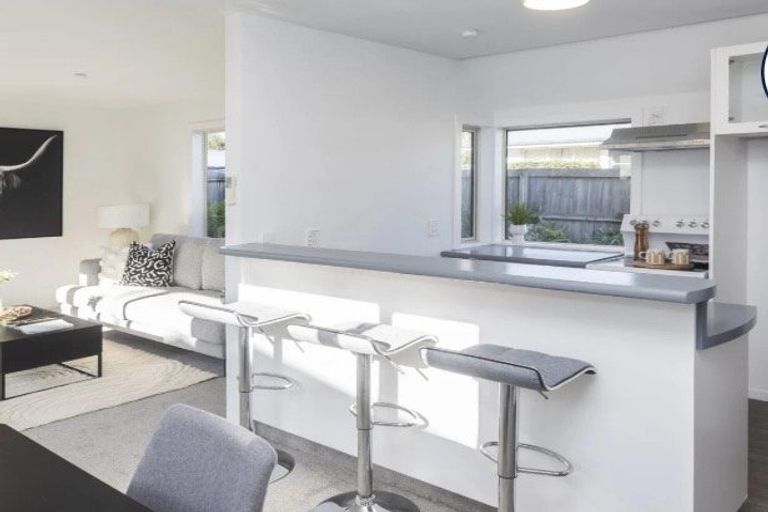 Photo of property in 2/34 Mona Vale Avenue, Riccarton, Christchurch, 8011