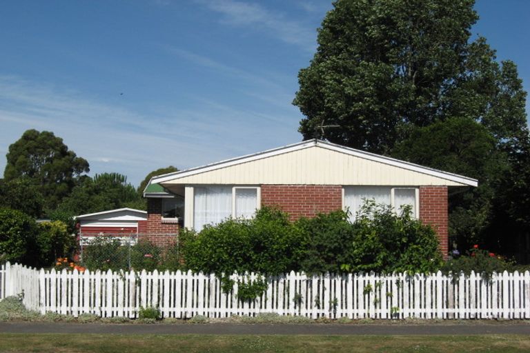 Photo of property in 44 Damien Place, Bromley, Christchurch, 8062