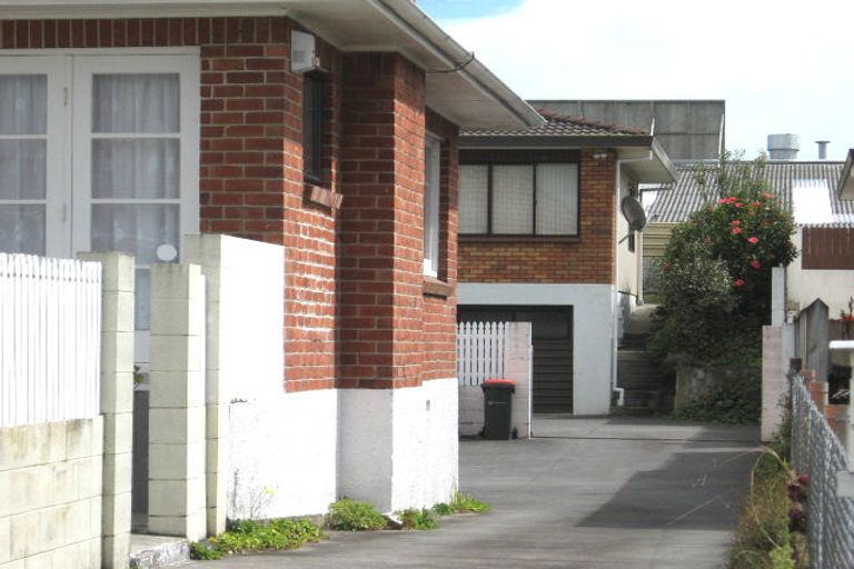 Photo of property in 7 Fowlds Avenue, Sandringham, Auckland, 1025