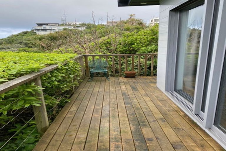 Photo of property in 23 Signallers Grove, Strathmore Park, Wellington, 6022