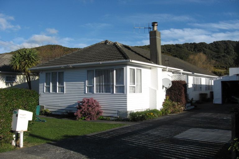 Photo of property in 19 Hay Street, Wainuiomata, Lower Hutt, 5014