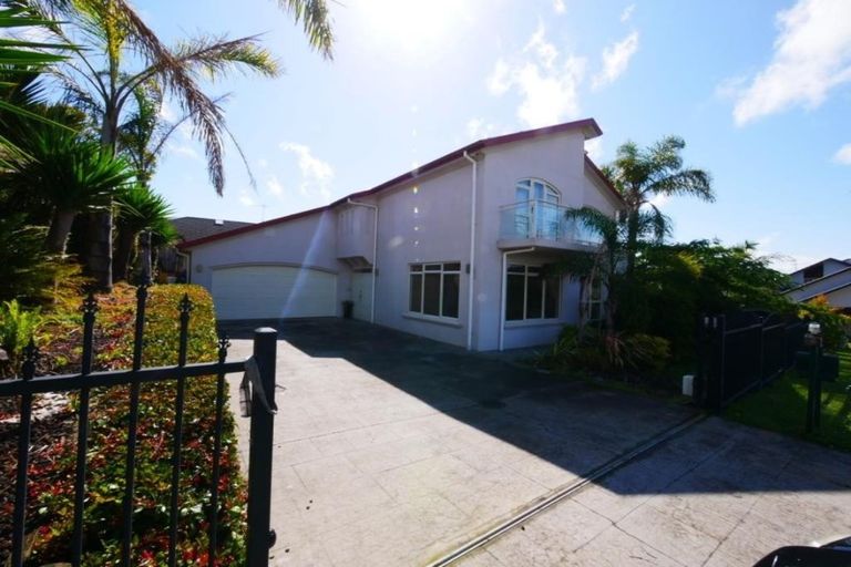 Photo of property in 28 Phoenicia Court, The Gardens, Auckland, 2105