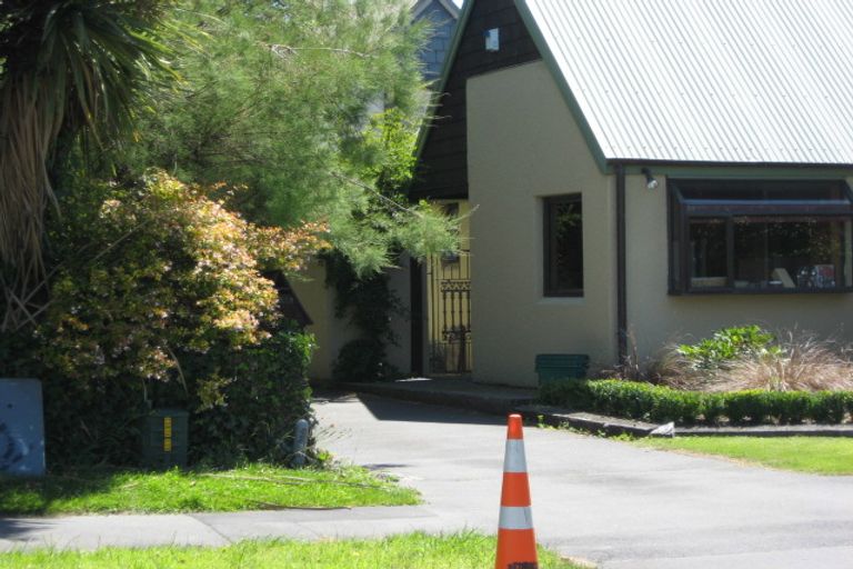 Photo of property in 4/125 Champion Street, Edgeware, Christchurch, 8013