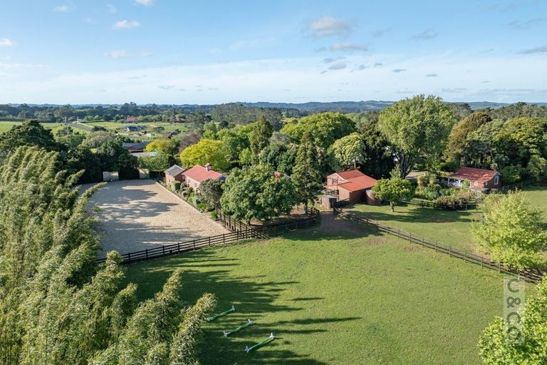 Photo of property in 218 Pomona Road, Kumeu, 0891