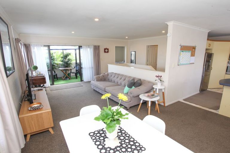 Photo of property in 2/1161 Victoria Street, Whitiora, Hamilton, 3200