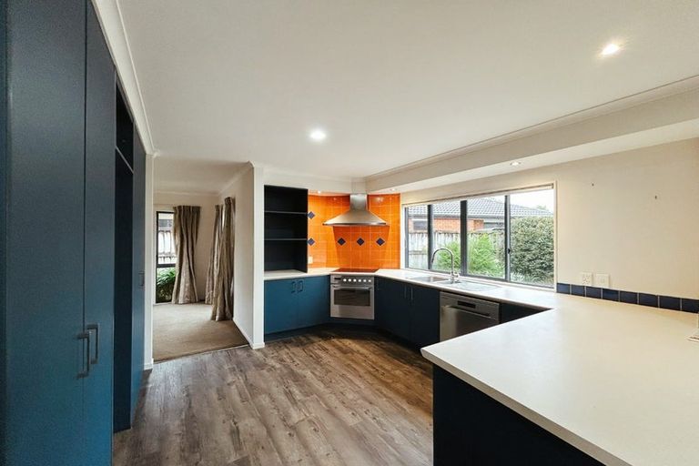 Photo of property in 14 Cairns Crescent, Rototuna, Hamilton, 3210